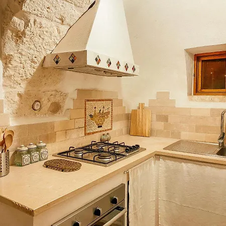 Trullo Bianco * Остуни