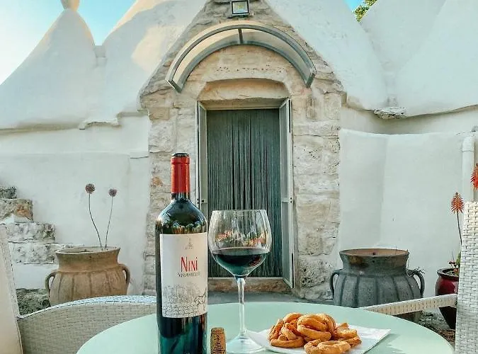 펜션 Trullo Bianco 오스투니